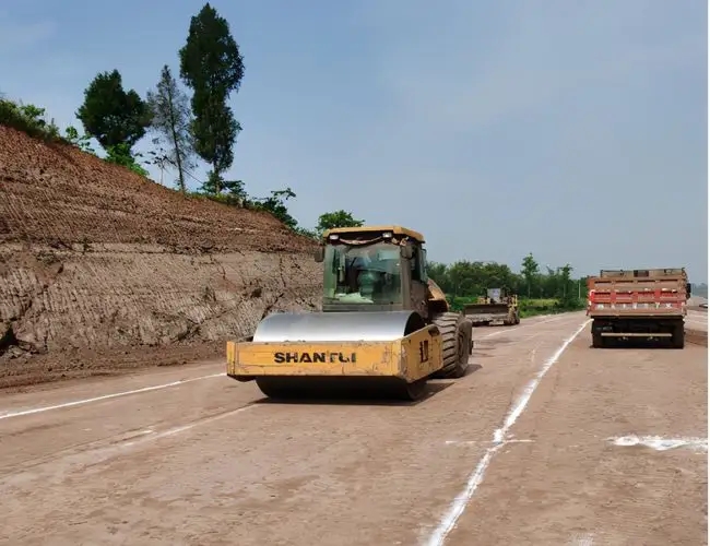 牧野道路施工